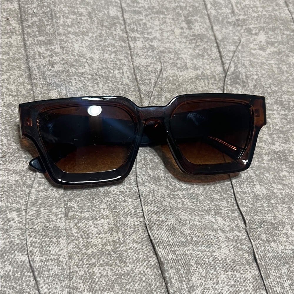 Stylish Brown Sunglasses